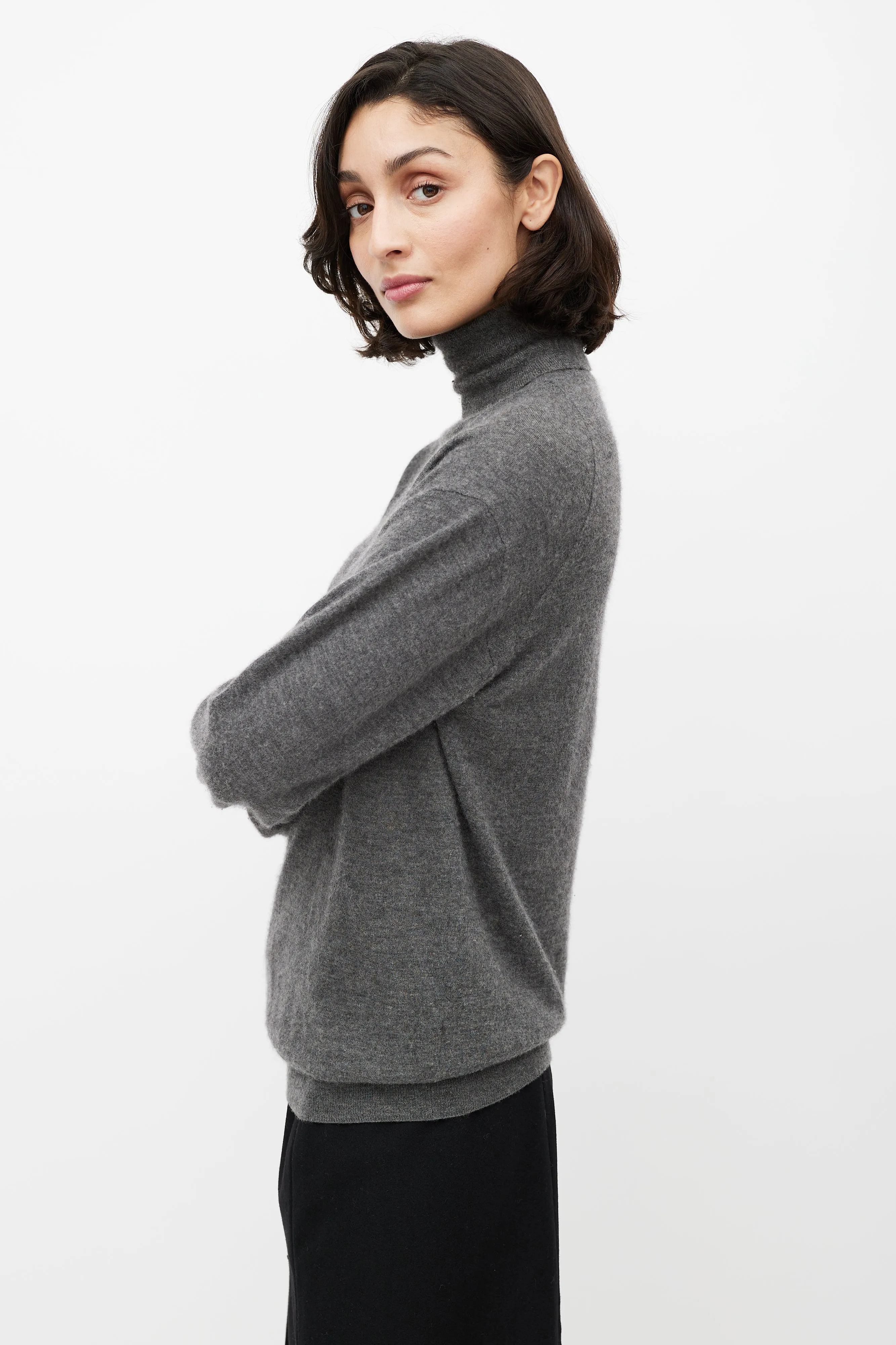 Grey Cashmere Knit Turtleneck