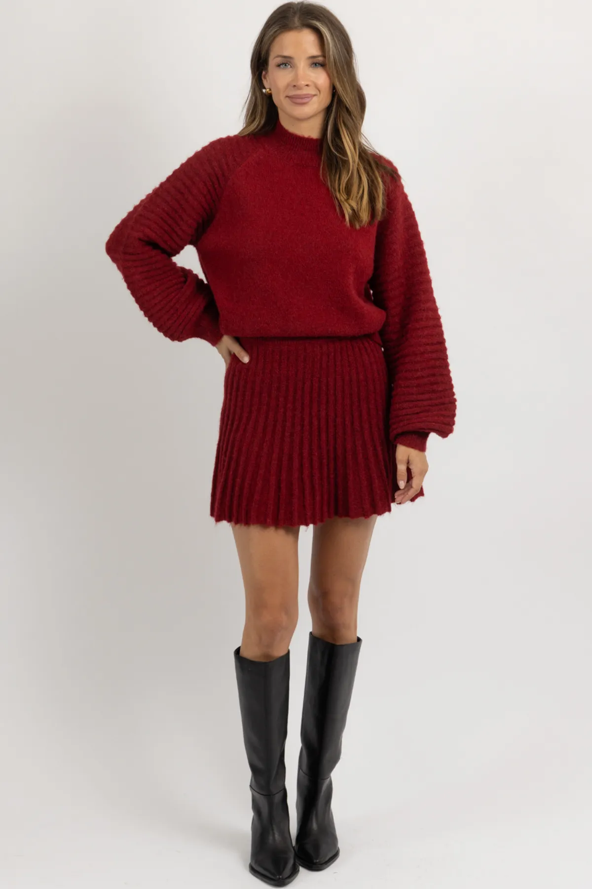 MANHATTAN RED SWEATER SKIRT SET