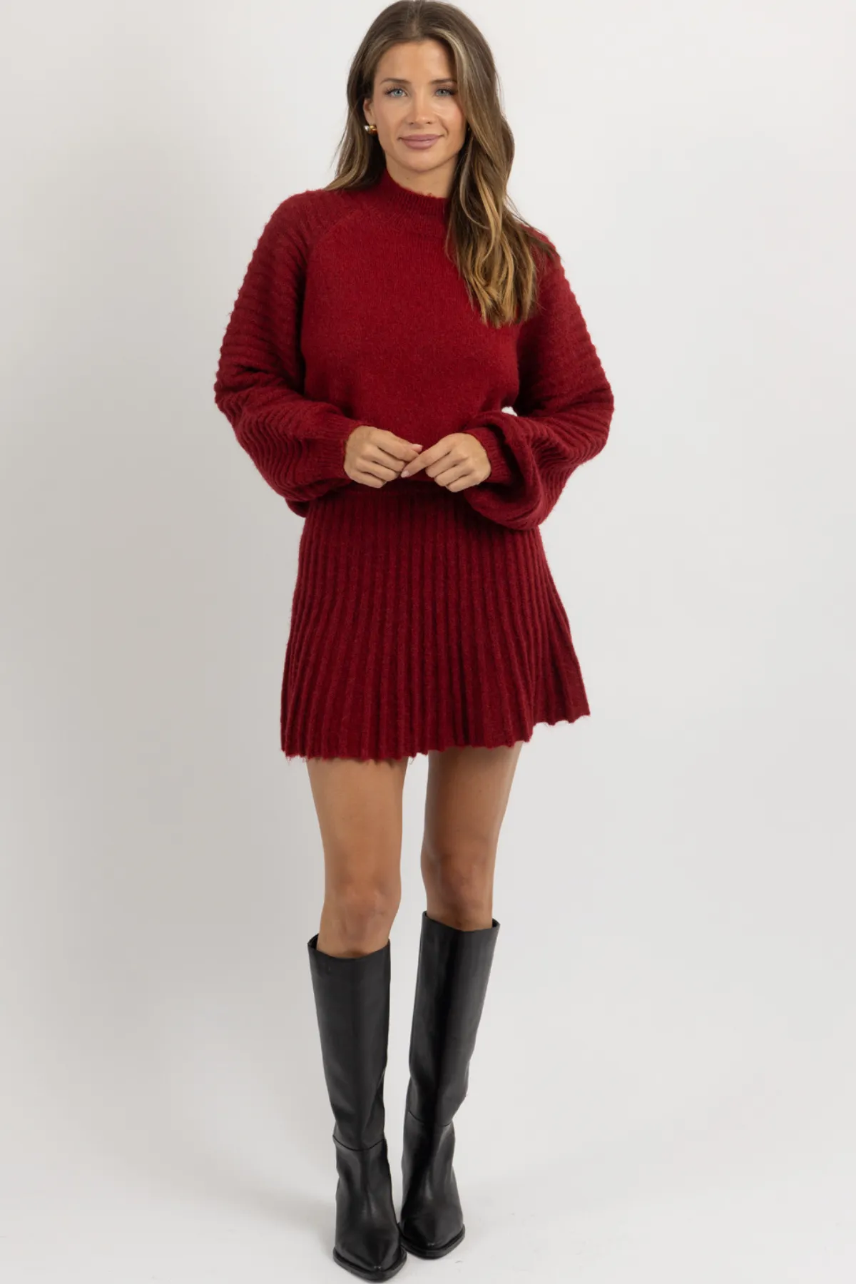 MANHATTAN RED SWEATER SKIRT SET