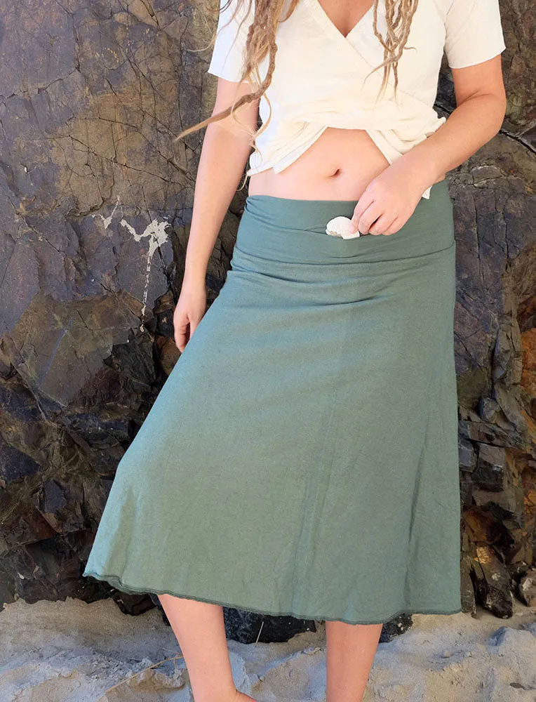 Secret Pocket Wanderer Below Knee Skirt